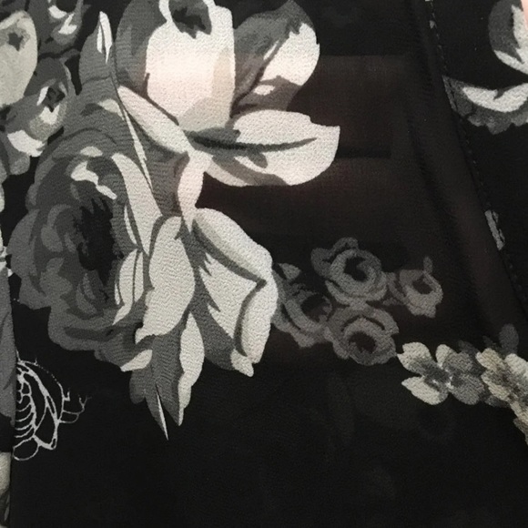 Torrid High low Blouse - Picture 2 of 2